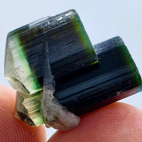 26 CTs Beautiful Top Quality Bio-Color Tourmaline Twin Crystal