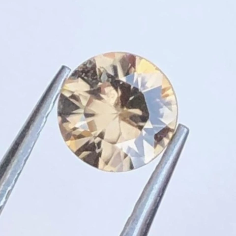 0.75 Ct Natural Unheated Zircon Daimond Cut ZK 09