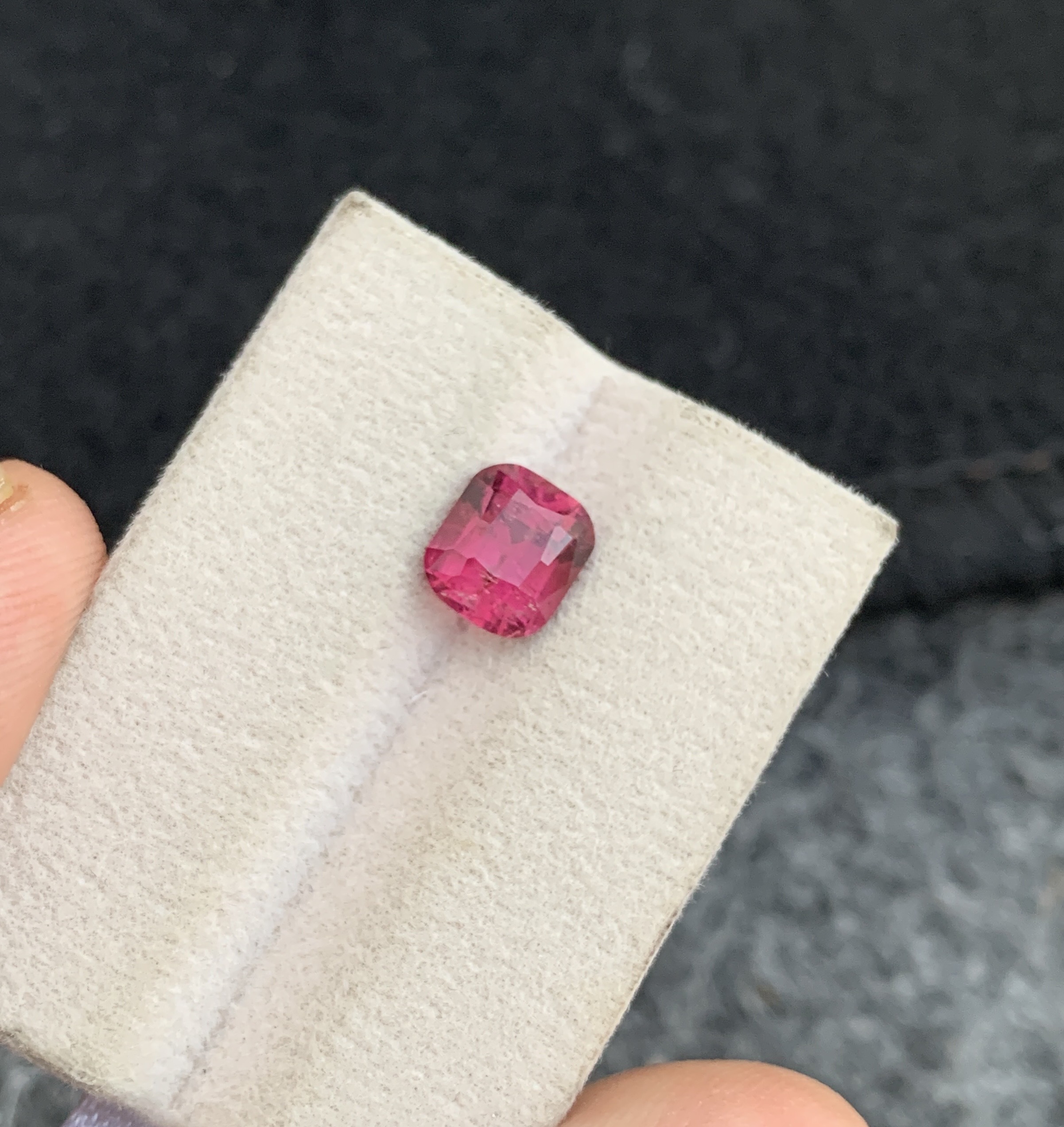 PRESENTING 2.5 AFGHANISTAN PINK RUBY LITE UNTREATED