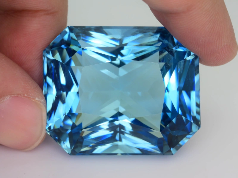 AAA Grade 109.00 ct Santa Maria Aquamarine Brazil