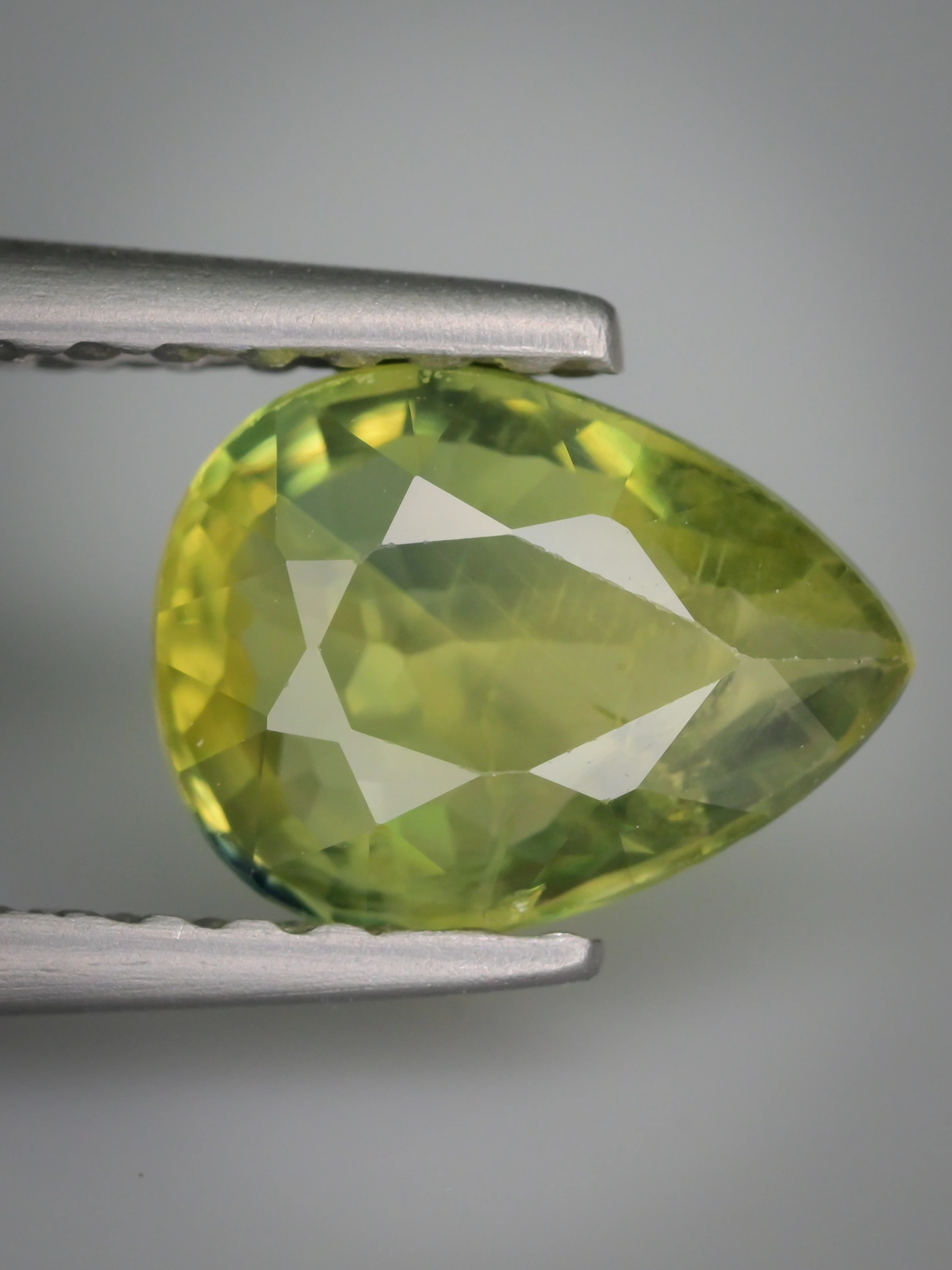 No Heat Sapphire 1.13 ct Attractive Green Color Sri Lanka Mine